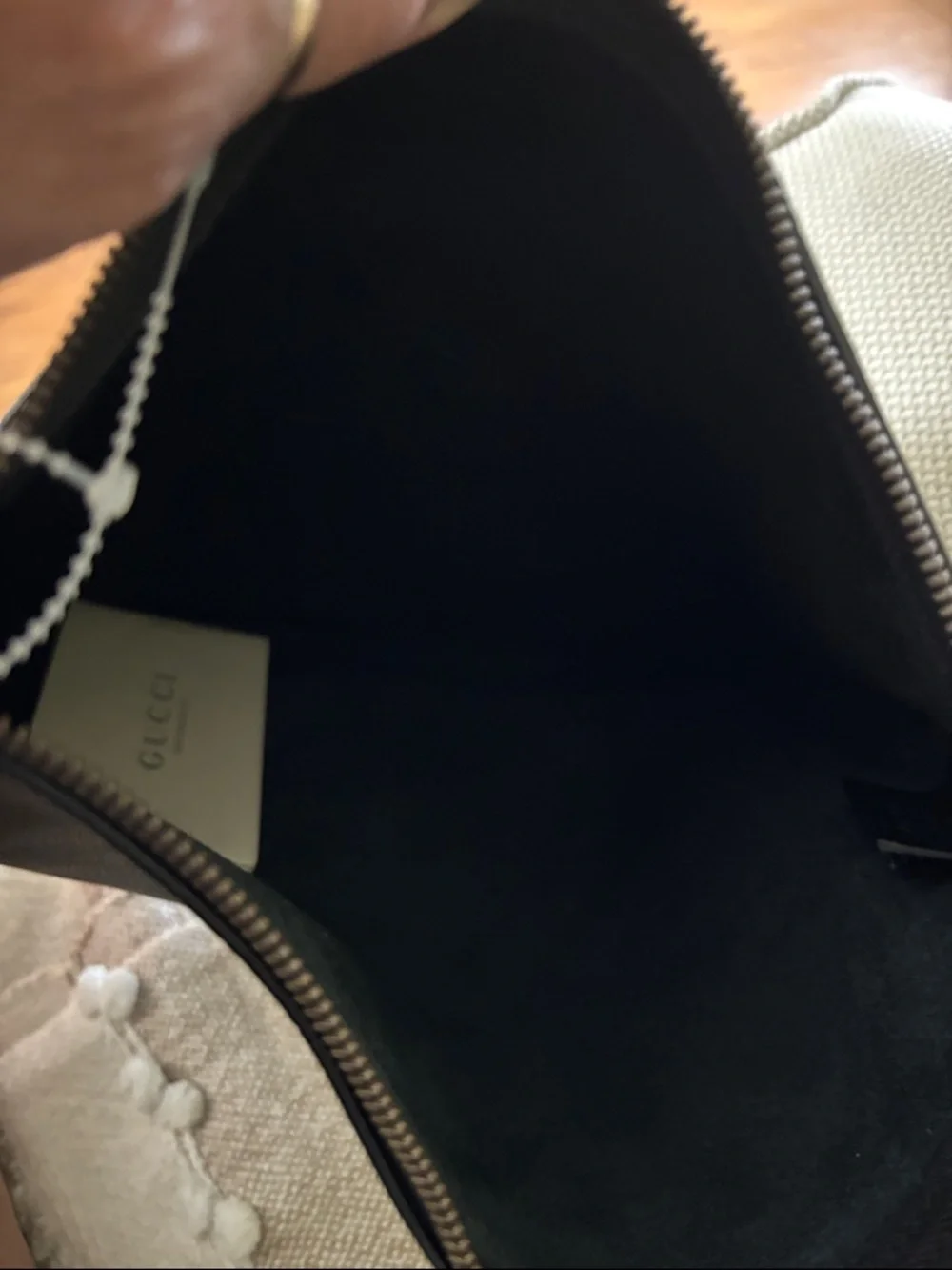 Gucci Black Leather Logo Classic Clutch with Green-Red Stripe - Picture 3 of 10